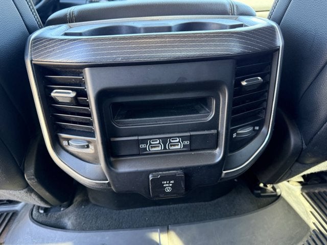 2022 RAM 1500 Laramie Crew Cab 4x4 5'7' Box