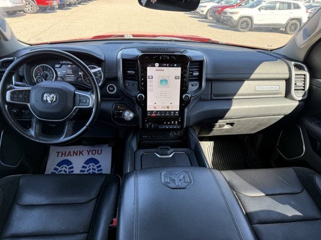 2022 RAM 1500 Laramie Crew Cab 4x4 5'7' Box